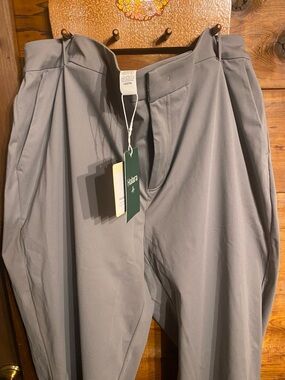 HALARA Women's Straight Leg Pants in Light Gray